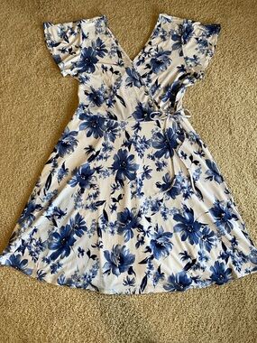 Kaileigh White and Blue Floral Midi Wrap Dress